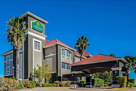 La Quinta Inn Suites by Wyndham Corpus Christi Northwest — Property