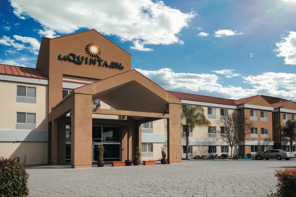 La Quinta Inn Suites by Wyndham Dublin Pleasanton — Property