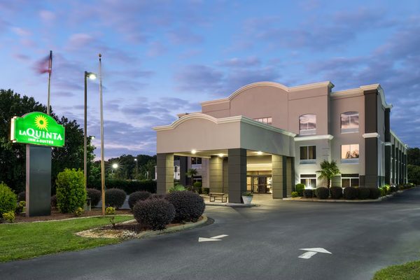 La Quinta Inn Suites by Wyndham Florence — Property