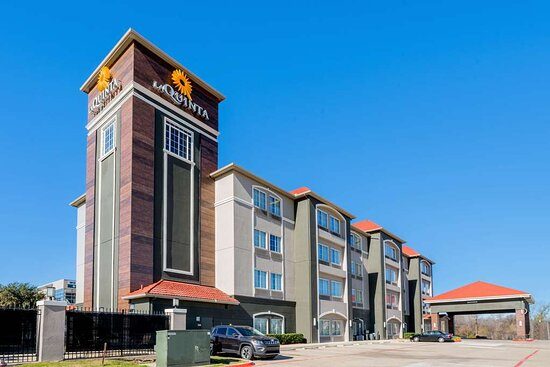 La Quinta Inn Suites by Wyndham Fort Worth Eastchase — Property