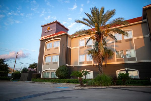 La Quinta Inn Suites by Wyndham Houston East at Normandy — Property