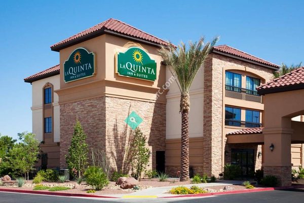 La Quinta Inn Suites by Wyndham Las Vegas Airport South — Property