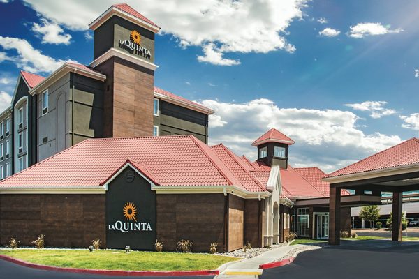 La Quinta Inn Suites by Wyndham Las Vegas Summerlin Tech — Property