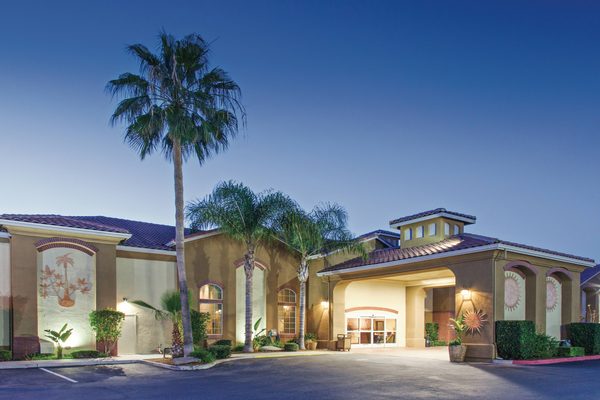 La Quinta Inn Suites by Wyndham Los Banos — Property