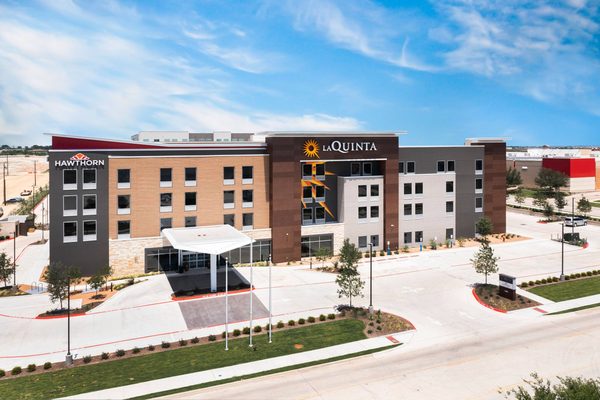 La Quinta Inn Suites By Wyndham Pflugerville — Property