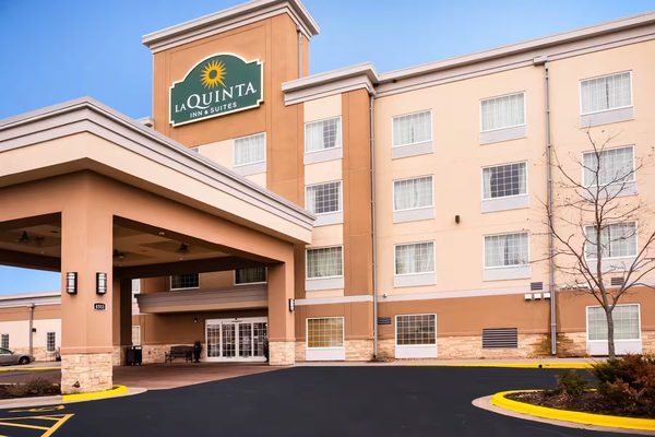 La Quinta Inn Suites by Wyndham Rochester Mayo Clinic S — Property
