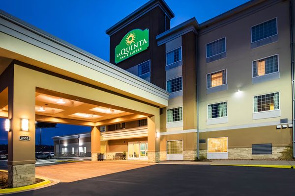 La Quinta Inn Suites by Wyndham Rochester Mayo Clinic S — Property