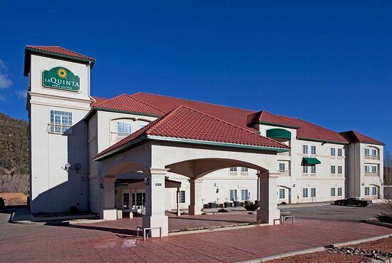 La Quinta Inn Suites by Wyndham Ruidoso Downs — Property