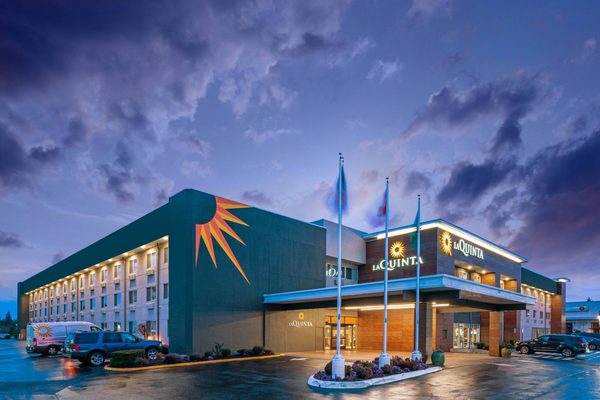 La Quinta Inn Suites by Wyndham Seattle Federal Way — Property