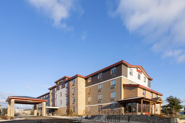 La Quinta Inn Suites By Wyndham Williston Burlington — Property