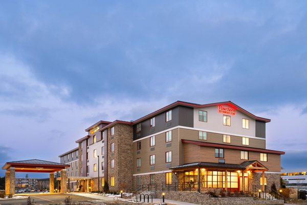La Quinta Inn Suites By Wyndham Williston Burlington — Property