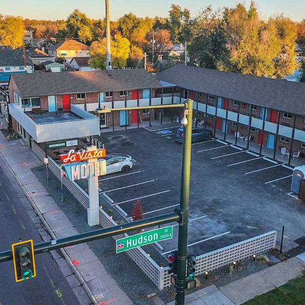 La Vista Motel — Property