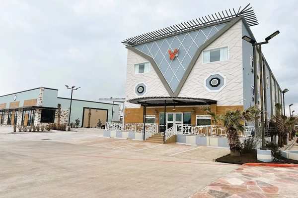 La Vyoma Villas Westpark Hwy 6 — Property