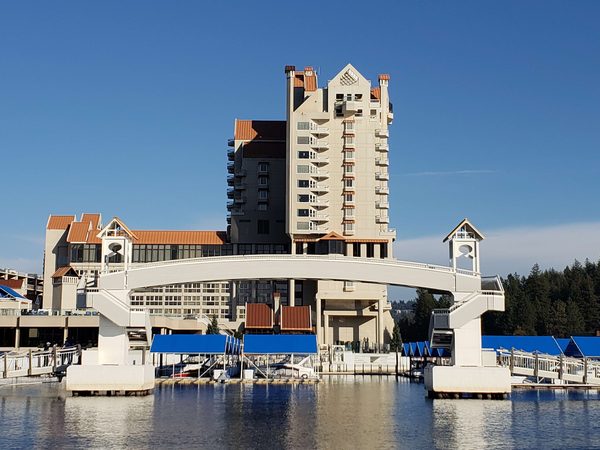 Lake Village Lodge — Property