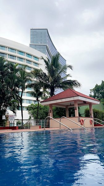 Lakeside Chalet Mumbai Marriott Executive Apartments Mumbai Maharashtra — Property