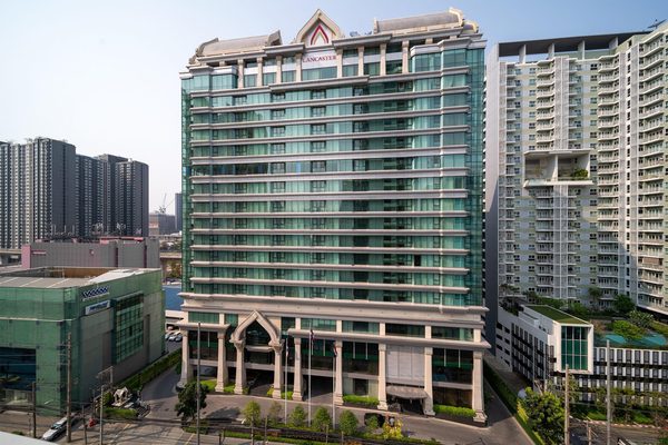Lancaster Bangkok — Property