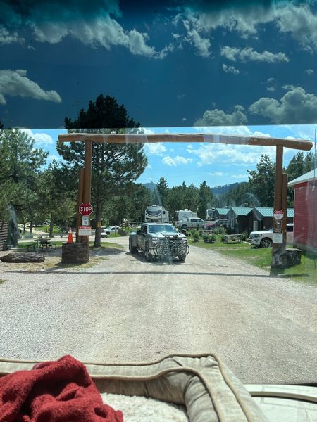 Larsson s Crooked Creek Resort RV Park Creekside Cabins and Lodge — Property