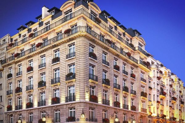 Le Bristol Paris — Property