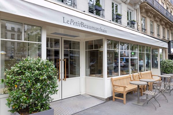 Le Petit Beaumarchais Hotel Spa — Property