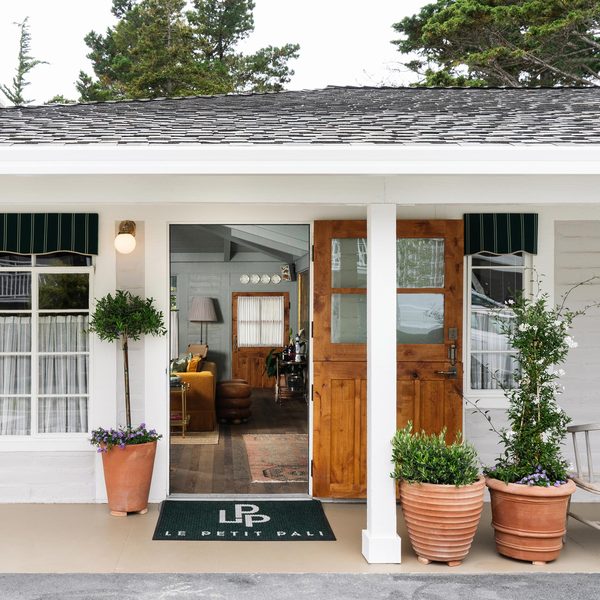Le Petit Pali Brentwood Los Angeles California — Property