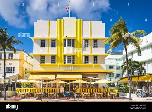 Leslie Hotel Ocean Drive — Property