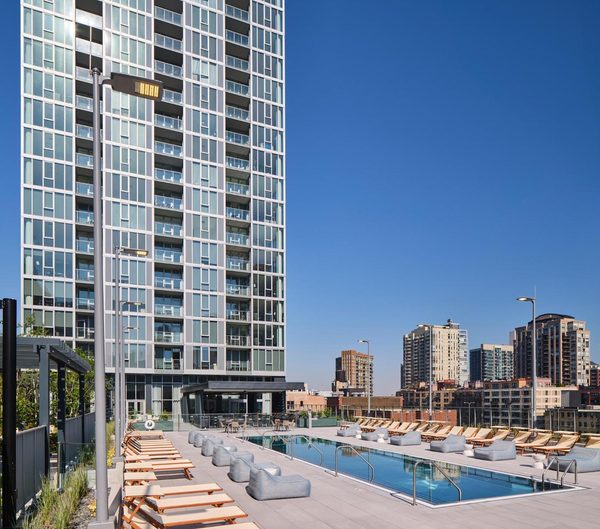 Level Chicago River North Chicago Illinois — Property