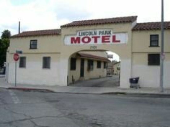 Lincoln Park Motel Los Angeles California — Property