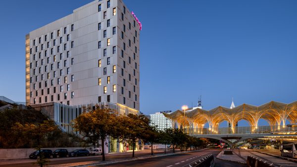 Lisbon Marriott Hotel — Property