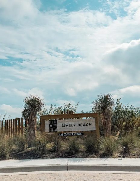 Lively Beach Corpus Christi Texas — Property
