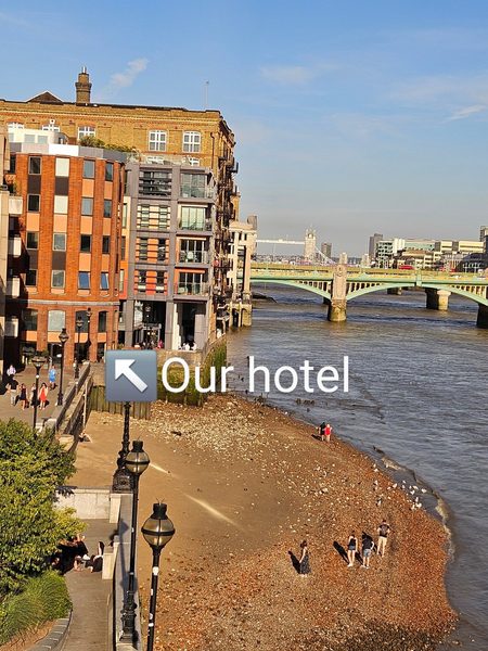 Locke at Broken Wharf Millennium Bridge — Property