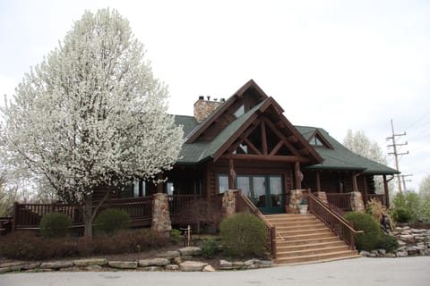 Lodge at Grant s Trail — Property