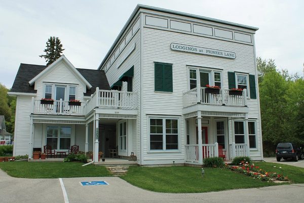 Lodgings at Pioneer Lane — Property