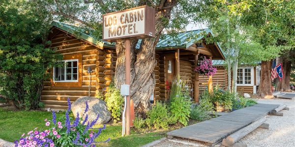 Log Cabin Motel — Property