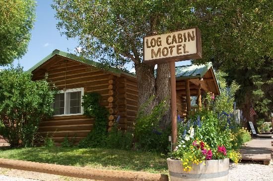 Log Cabin Motel — Property
