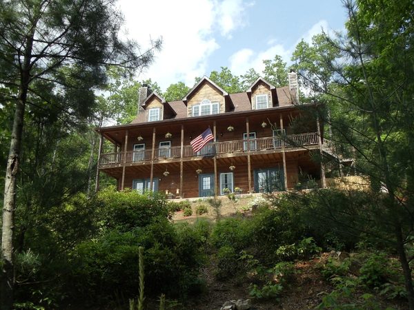 Long Mountain Lodge — Property