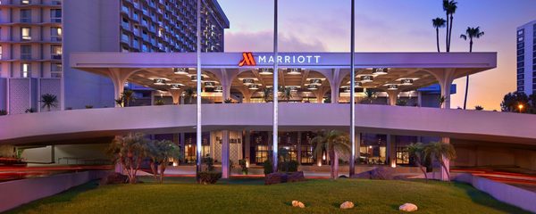 Los Angeles Airport Marriott Los Angeles California — Property