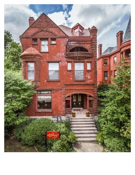 Louisville Bourbon Inn — Property