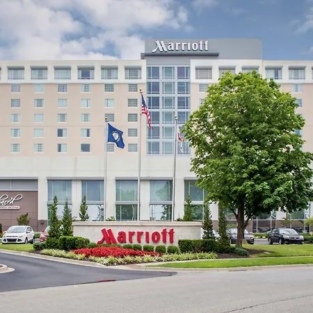 Louisville Marriott East — Property