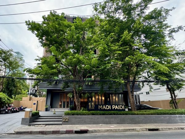 Madi Paidi Bangkok Autograph Collection — Property