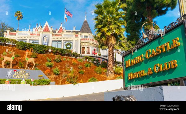Magic Castle Hotel Los Angeles California — Property