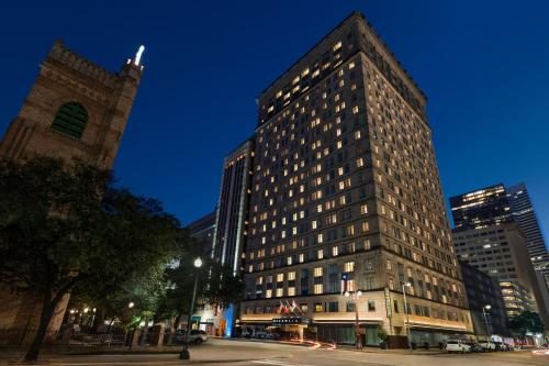 Magnolia Hotel Houston A Tribute Portfolio Hotel — Property