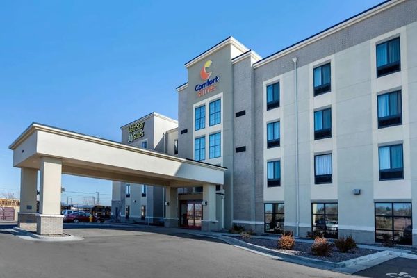 Mainstay Suites — Property
