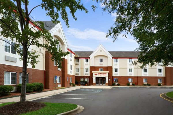 MainStay Suites Detroit Auburn Hills — Property