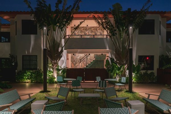 Maison Felix Miami Beach Florida — Property