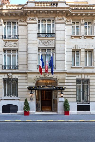 Majestic Hotel Spa Champs Elysees — Property