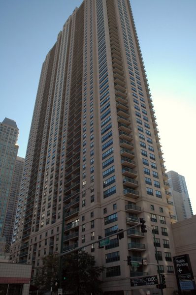 Manilow Suites at 215 West Chicago Illinois — Property