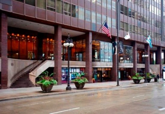 Manilow Suites at Millennium Park Plaza Chicago Illinois — Property
