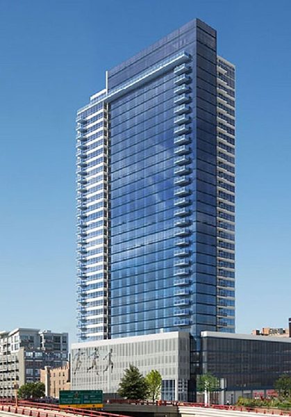 Manilow Suites at Millennium Park Plaza Chicago Illinois — Property