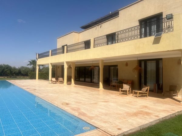 Manira Palm — Property