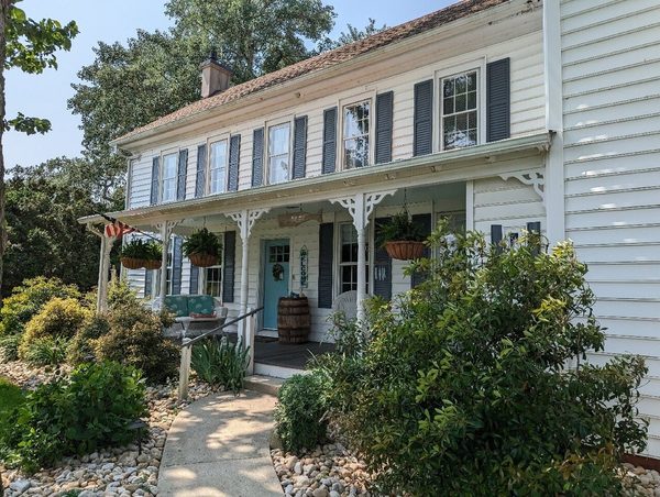 Mansion Farm Inn — Property